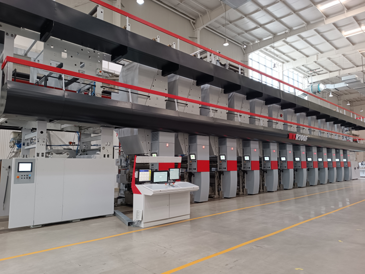 MK R100F  12色組塑料凹印機
最高速度400m/min，最薄PET膜12μm